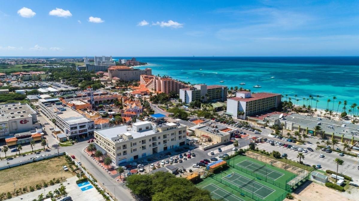 Luxury Ocean view Condo @ Aruba’s Palm Beach Esterno foto